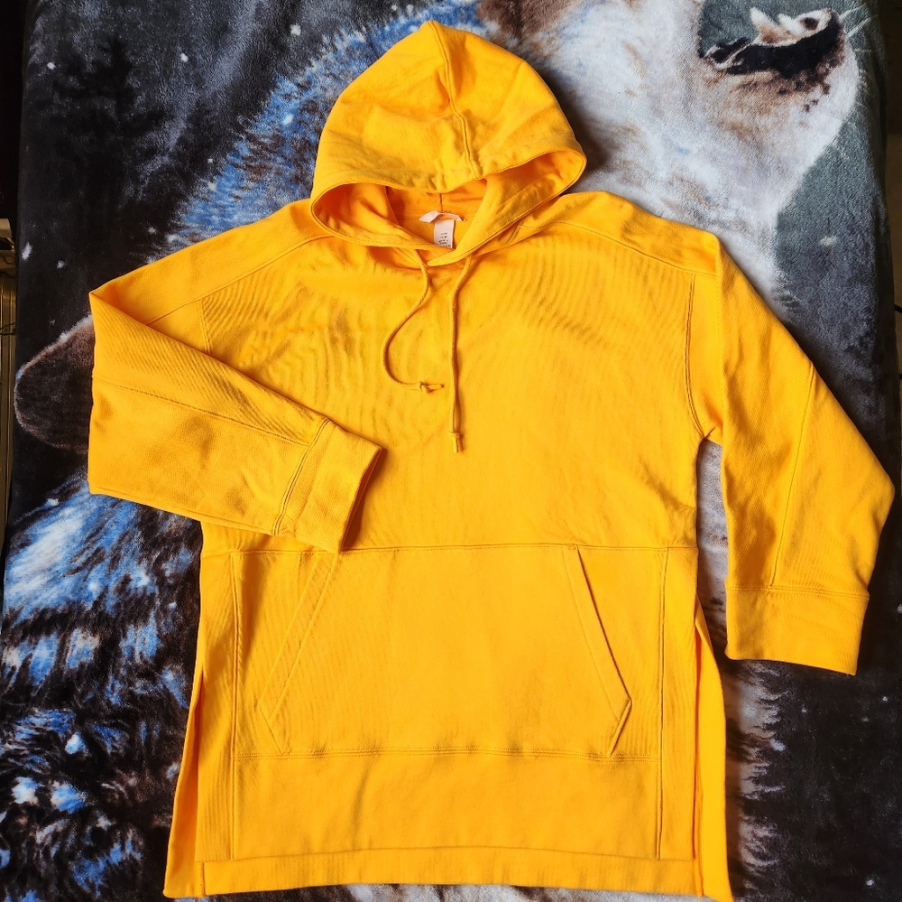 Hooded sweater by H&M